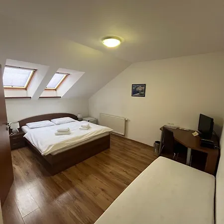 A Restauracia Harmonia 3* Ostratice